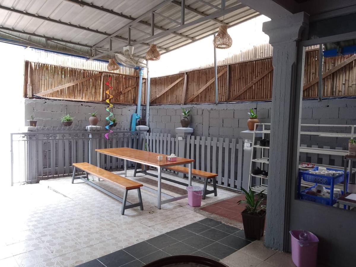 Funny Backpacker Hostel Luang Prabang Exterior photo
