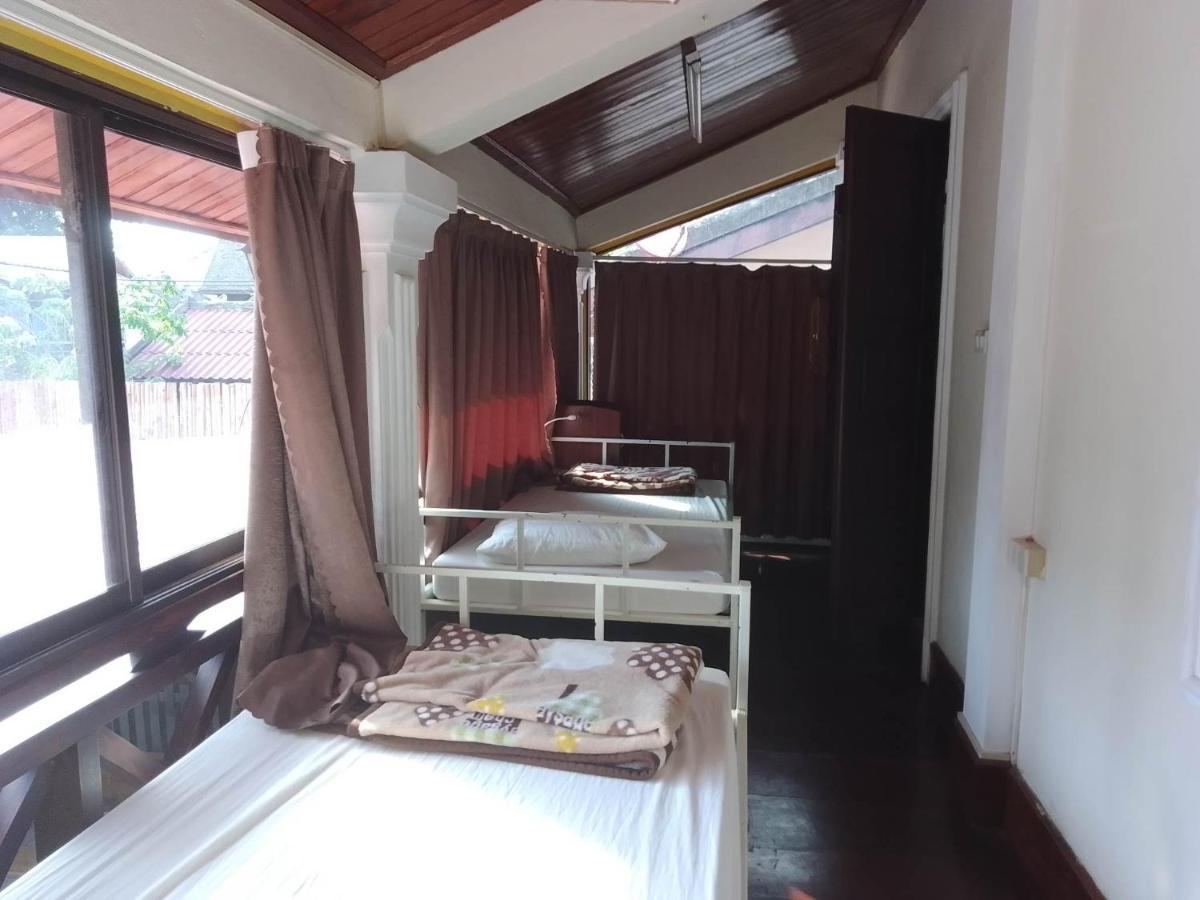 Funny Backpacker Hostel Luang Prabang Exterior photo