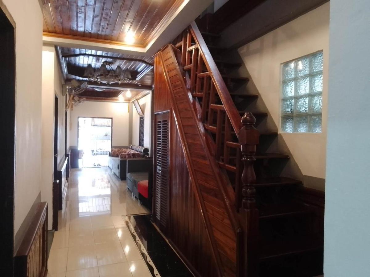 Funny Backpacker Hostel Luang Prabang Exterior photo